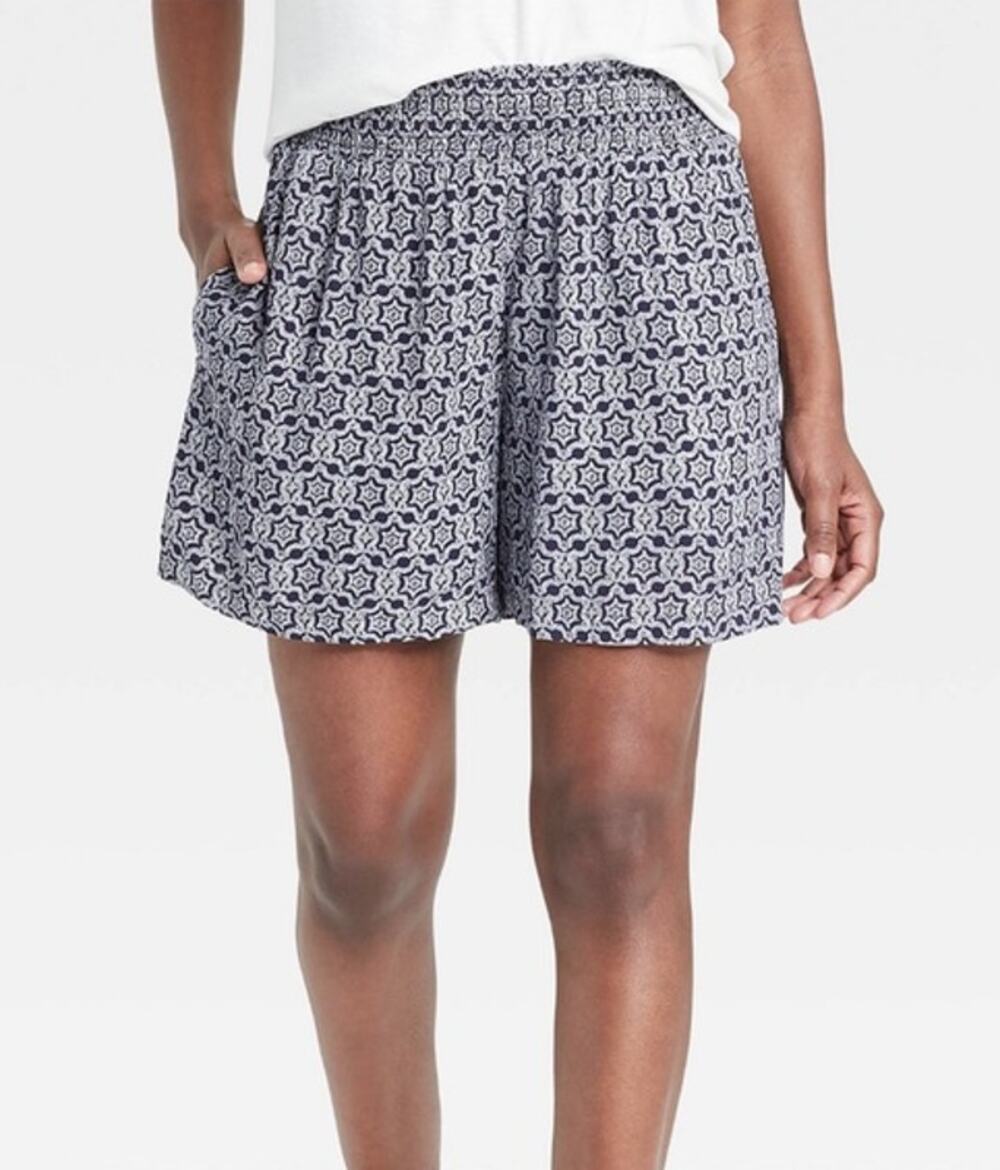 Knox Rose Navy White Print Smocked Pull-On Shorts M